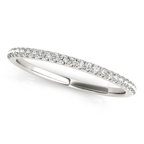 Size: 6 – 14k White Gold Round Diamond Pave Set Wedding Band (1/8 cttw)
